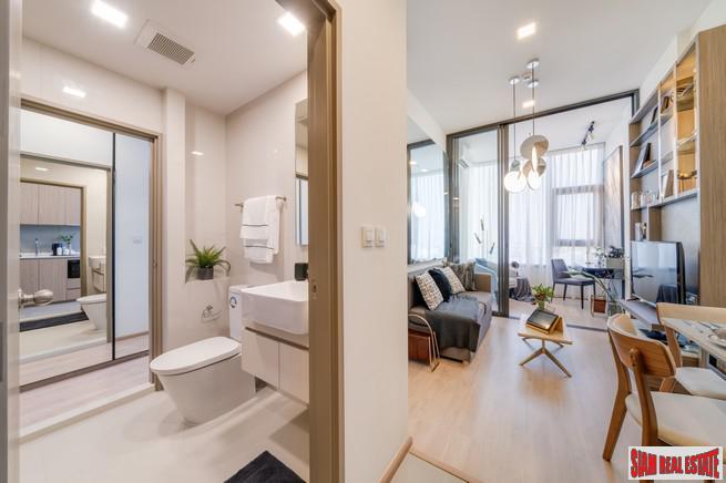 Newly Completed Luxury High-Rise Condo next to BTS Ratchayothin - 2 Bed Unit
