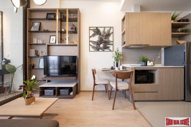Newly Completed Luxury High-Rise Condo next to BTS Ratchayothin - 1 Bed Plus Units
