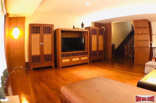 Prompak Place | Spacious Four Storey Three Bedroom House for Sale in the Heart of Thong Lo-17