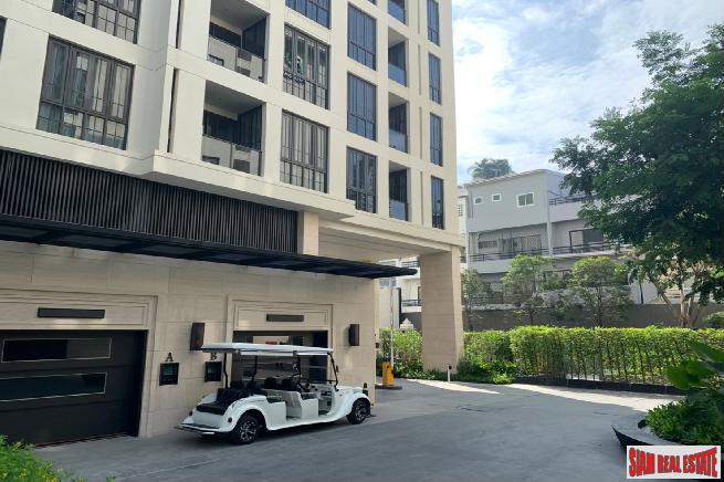 Newly Completed Ultra Luxury Low-Rise Condo at Sukhumvit 61, Ekkamai - 2 Bed Units - Up to 20% Discount and Fully Furnished!-9