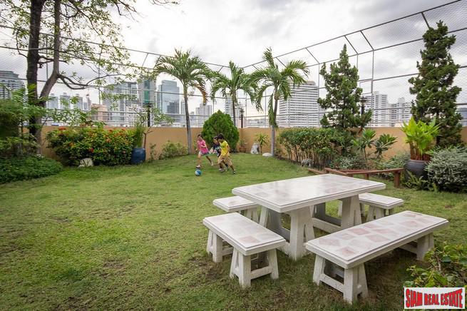 Sachayan Mansion | Huge Three Bedroom Apartment for Rent in Thong Lo - Perfect for a Family + Pet Friendly