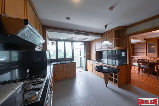 Sachayan Mansion | Huge Three Bedroom Apartment for Rent in Thong Lo - Perfect for a Family + Pet Friendly
