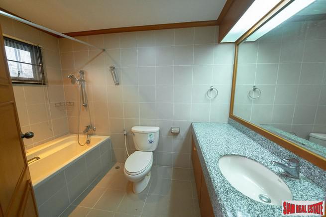 Sachayan Mansion | Huge Three Bedroom Apartment for Rent in Thong Lo - Perfect for a Family + Pet Friendly