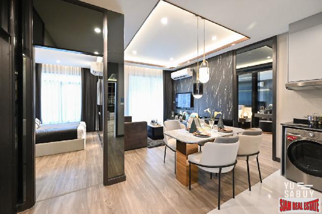 New Luxury Neo Classic Designed High-Rise at Charoennakorn close to Icon Siam, BTS Gold Line and the Riverside - 2 Bed Units - BitCoin Accepted as Payment-15