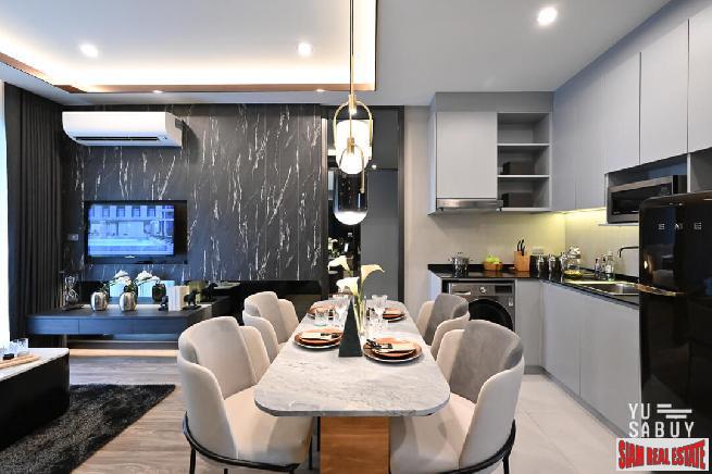 New Luxury Neo Classic Designed High-Rise at Charoennakorn close to Icon Siam, BTS Gold Line and the Riverside - 2 Bed Units - BitCoin Accepted as Payment-16