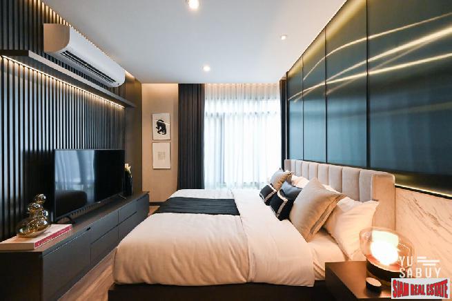 New Luxury Neo Classic Designed High-Rise at Charoennakorn close to Icon Siam, BTS Gold Line and the Riverside - 2 Bed Units - BitCoin Accepted as Payment-19