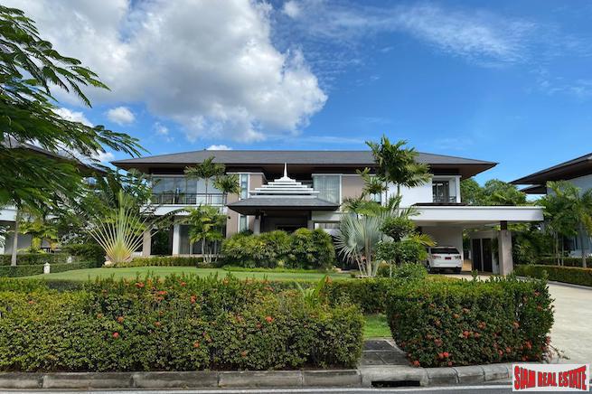 Laguna Village Deluxe Residence | Exquisite Five Bedroom for Sale with 96 sqm Private Swimming Pool & Overlooking the Lagoon.