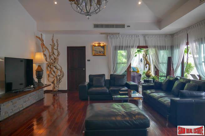 Loch Palm Courtyard Villas | Large Well Maintained Three Bedroom Villa with Large Private Swimming Pool-6