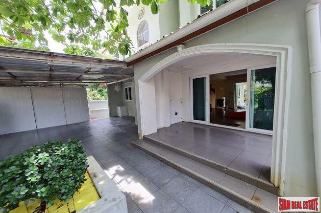 Stylish Four Bedroom Kathu House for Sale with Green Views - Great Location