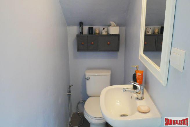 Stylish Four Bedroom Kathu House for Sale with Green Views - Great Location-16