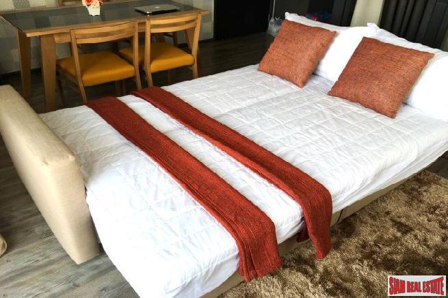 The Deck | Two Bedroom Deluxe Freehold Condominium Excellent Patong Location