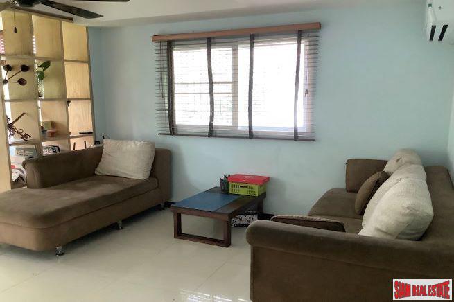 Kata Top View House / Six Bedroom House with Sea & Big Buddha Views + Shared Swimming Pool for Sale in Kata
