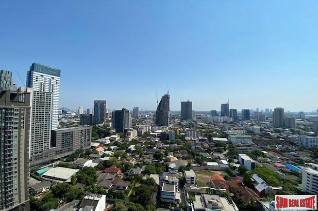 Beatniq Sukhumvit 32 | Large One Bedroom in Luxury Condo for Sale - Thong Lo