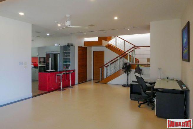Layan Garden | Amazing Penthouse Condominium with SeaViews and Excellent Facilities For Sale-16