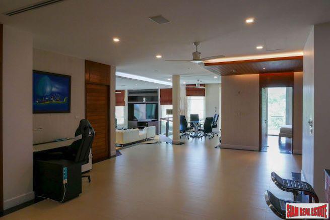 Layan Garden | Amazing Penthouse Condominium with SeaViews and Excellent Facilities For Sale-27