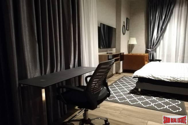 The Loft Asoke | Great City Views from this Two Bedroom Luxury Class Condominium for Sale-16