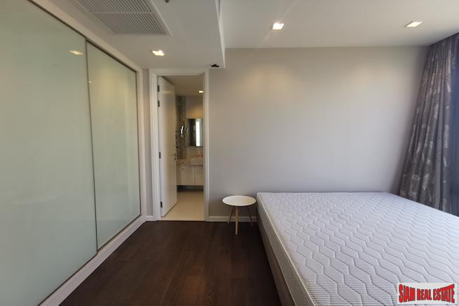 Nara 9 | Bright Two Bedroom Corner Unit with Clear City Views for Sale in Chong Nonsi-13