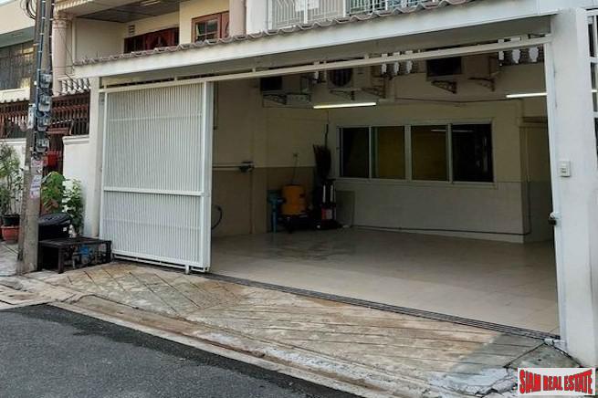 Narathiwas Rajanagarindra 24 | Two Storey Four Bedroom Townhouse for Sale in Chong Nonsi with Easy Access to 2 BTS Stations-0