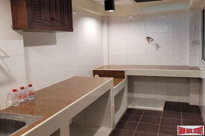 Narathiwas Rajanagarindra 24 | Two Storey Four Bedroom Townhouse for Sale in Chong Nonsi with Easy Access to 2 BTS Stations-1