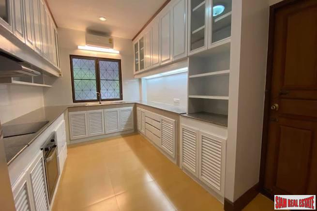 Four Bedroom Pet Friendly House for Rent Near BTS National Stadium-18