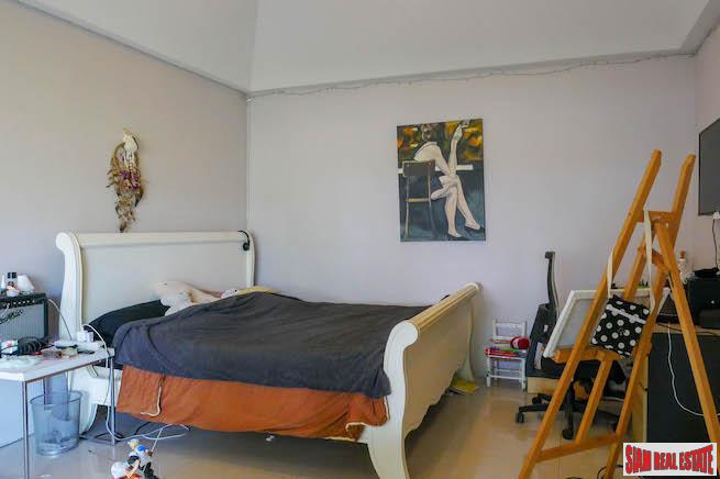 Spacious Single Storey Five Bedroom Pool Villa with Roof Terrace for Sale in Chalong