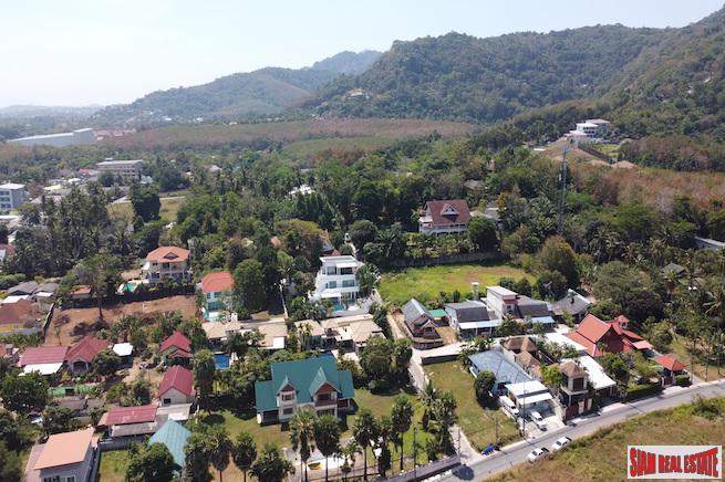 Spacious Single Storey Five Bedroom Pool Villa with Roof Terrace for Sale in Chalong