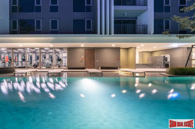 Ready to Move in Smart Green High-Rise Condos with Commercial District and IT Hub on Sukhumvit Road, BTS Punnawithi - 2 Bed Units-9