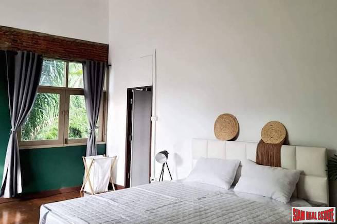 Charming Two Bedroom, Two Storey House for Rent Near BTS Chit Lom | Pet Friendly!-2