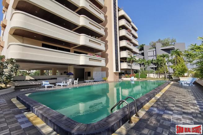 Spacious Two Bedroom Apartment for Rent with Two Balconies in Low Density Building - Phrom Phong-0