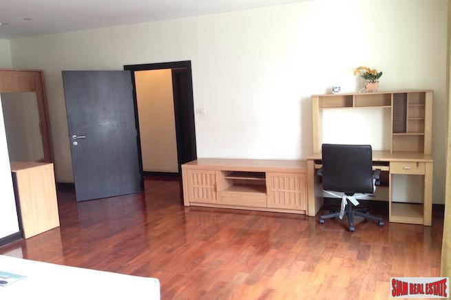 Wilshire | Large Two Bedroom Condo for Rent Close to BTS Phrom Phong-6