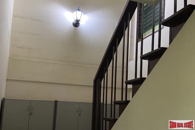 Spacious Three Bedroom, Three Storey House for Rent only 800 Meters from BTS Ekkamai-4