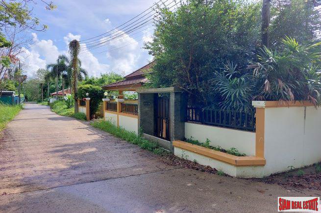 Nice Three Bedroom Single Storey House with Spacious Yard for Sale in Mission Hills