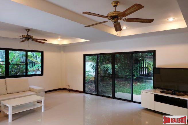 Nice Three Bedroom Single Storey House with Spacious Yard for Sale in Mission Hills