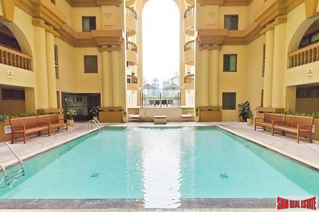 Royal Castle Sukhumvit 39 | Spacious Three Bedroom Condo with Built-in Furniture for Rent in Phrom Phong