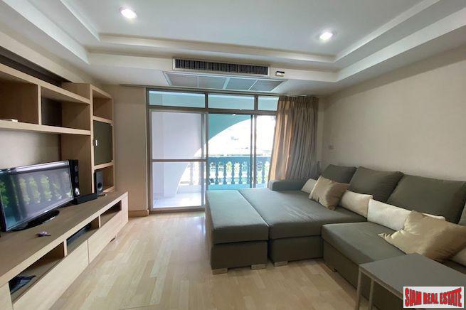 Royal Castle Sukhumvit 39 | Spacious Three Bedroom Condo with Built-in Furniture for Rent in Phrom Phong-10