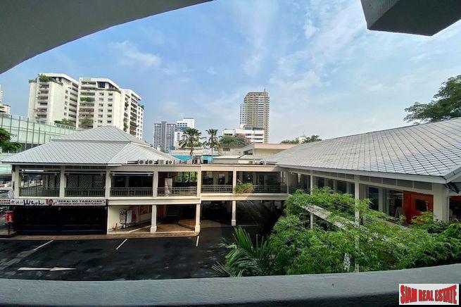 Royal Castle Sukhumvit 39 | Spacious Three Bedroom Condo with Built-in Furniture for Rent in Phrom Phong-7