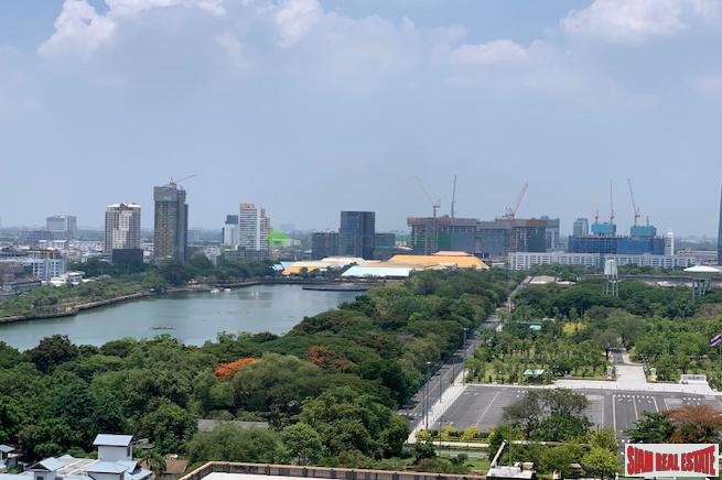 Sukhumvit Casa Condominium | Special Penthouse Unit for Sale with Views of the Benjakiti Lake and the Forest Park-0