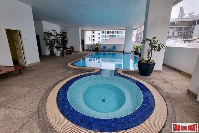 Sukhumvit Casa Condominium | Special Penthouse Unit for Sale with Views of the Benjakiti Lake and the Forest Park-19