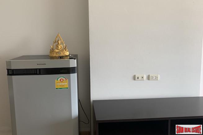 S Condo Sukhumvit 50 | Spacious Two Bedroom Condo for Sale in a Low-Rise Building - Onnut-3