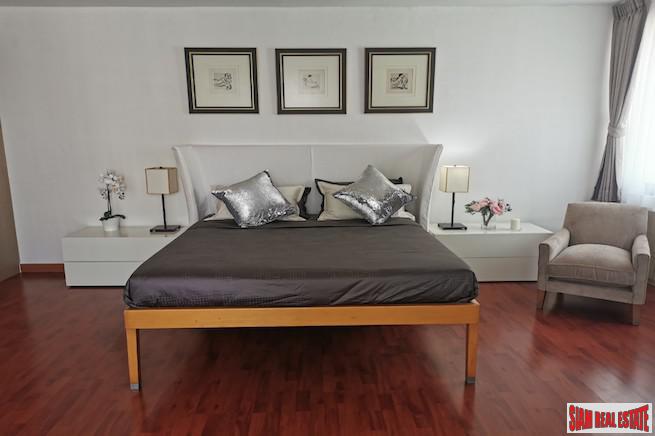 Las Colinas | Elegant & Spacious Two Bedroom Condo for Rent in Asoke-12