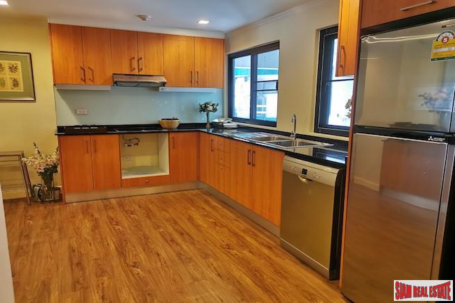 Las Colinas | Elegant & Spacious Two Bedroom Condo for Rent in Asoke-14