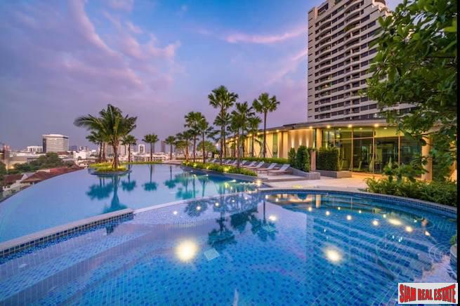 Supalai Oriental Sukhumvit 39 | Elegant Three Bedroom for Sale on 30th Floor with Great Views - Near BTS Phrom Phong