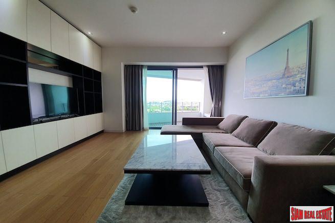 The Pano | Two Bedroom Condo for Rent with Amazing River Views