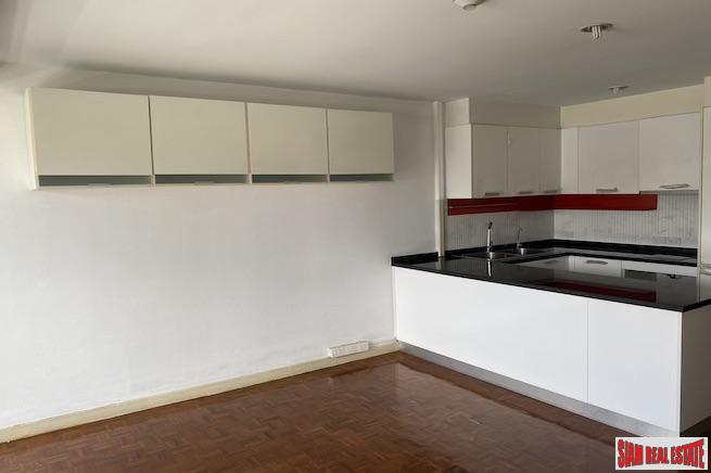 Baan Sukhumvit 36 | Large Two Bedroom Condo for Sale in Thong Lo with Unblocked City Views-8