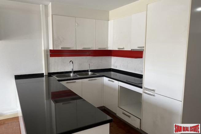 Baan Sukhumvit 36 | Large Two Bedroom Condo for Rent in Thong Lo with Unblocked City Views-12