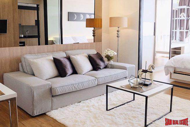 Hasu Haus Condominium | Sunny One Bedroom Condo for Sale in Unique Low Rise Complex - On Nut-11