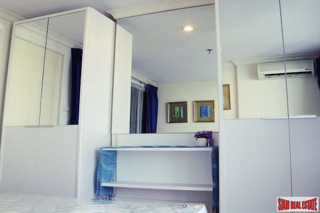 Grand Parkview Asoke | Comfortable One Bedroom Condo on the 27th Floor for Rent-3