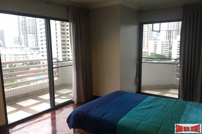 Richmond Palace Condominium | Bright & Peaceful Three Bedroom Corner Unit for Sale in Phrom Phong-14