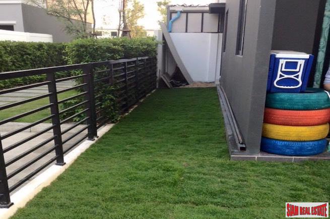 The Connect 35 | Large Two Bedroom Bright & Comfortable Townhouse for Sale in Phatthanakan-26