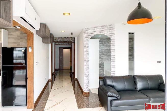 Icon 3 | Newly Renovated One Bedroom Condo on 21st Floor for Sale in Thong Lo-2